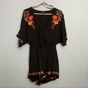 Forever 21 Embroidered Tie Romper - Black - Small